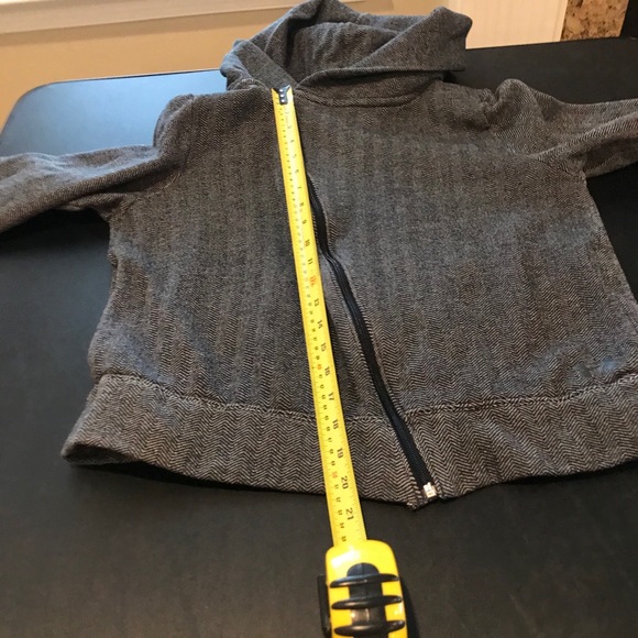 Under Armour Jacket - Picture 7 of 13